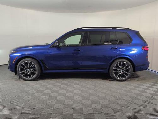 2026 BMW X7 M60i