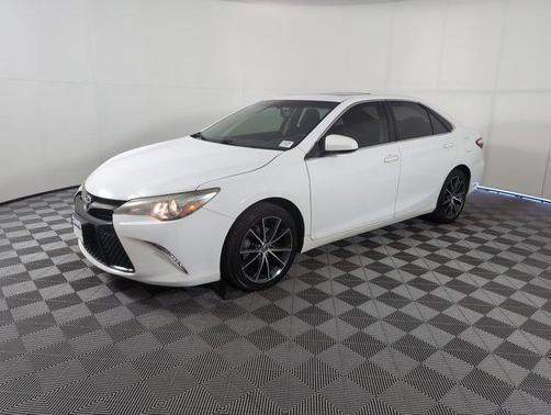 2016 Toyota Camry XSE