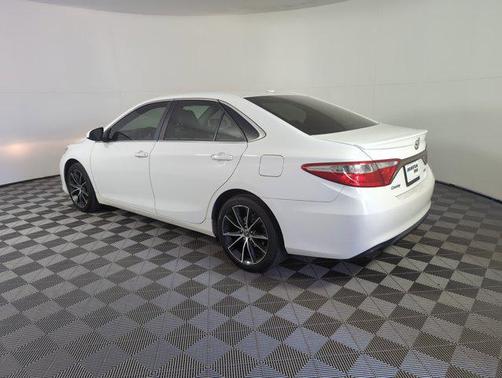2016 Toyota Camry XSE