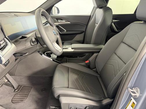 2026 BMW X2 xDrive28i