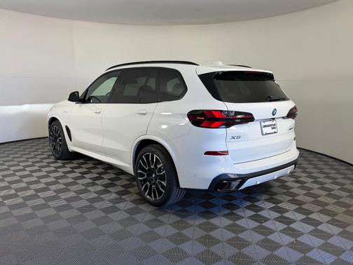 2026 BMW X5 PHEV xDrive50e