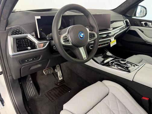 2026 BMW X5 PHEV xDrive50e