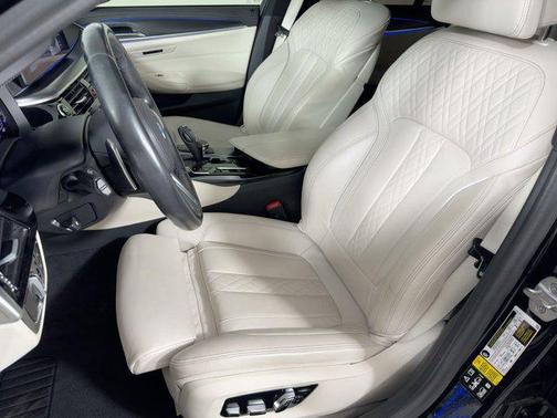 2023 BMW M550 i xDrive