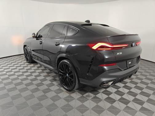 2023 BMW X6 xDrive40i