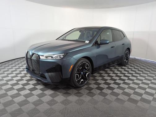 2025 BMW iX xDrive50