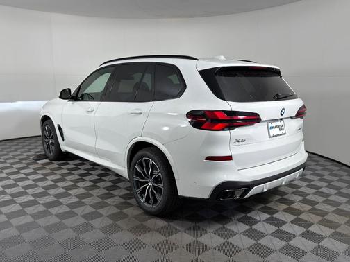 2026 BMW X5 sDrive40i