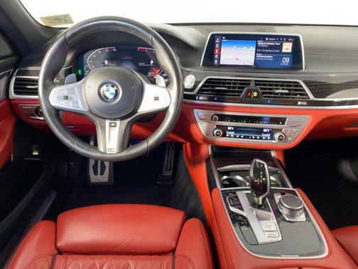 2022 BMW 750 i xDrive