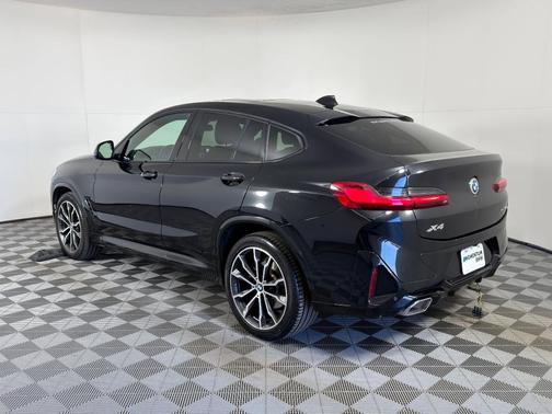 2022 BMW X4 xDrive30i