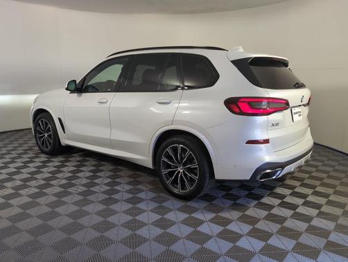 2022 BMW X5 sDrive40i