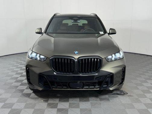 Manhattan Green Metallic 2026 BMW X5 sDrive40i