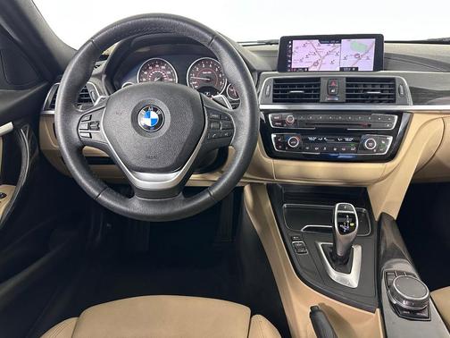 2018 BMW 330 i