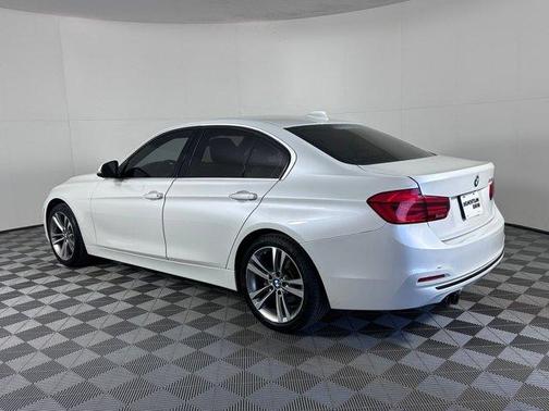2018 BMW 330 i