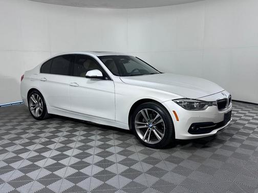 2018 BMW 330 i