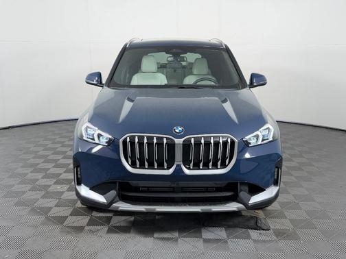 Night 2026 BMW X1 xDrive28i