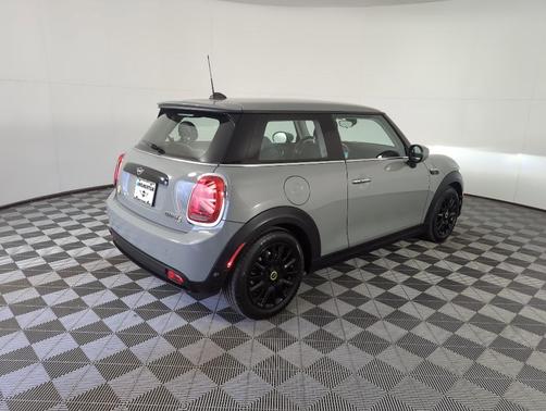 2023 MINI SE Hardtop Cooper