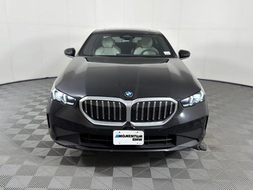 2024 BMW 530 i