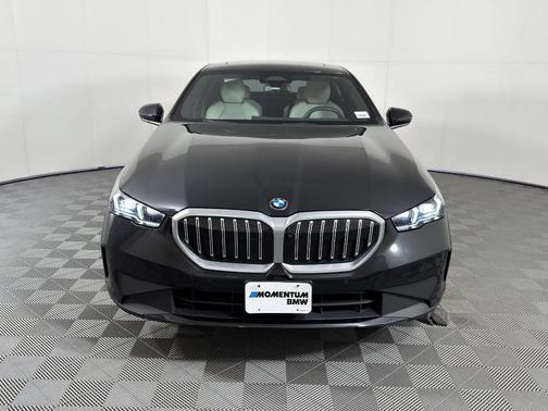 2024 BMW 530 i