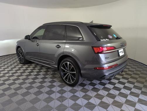 2021 Audi Q7 55 Prestige