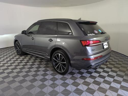 2021 Audi Q7 55 Prestige