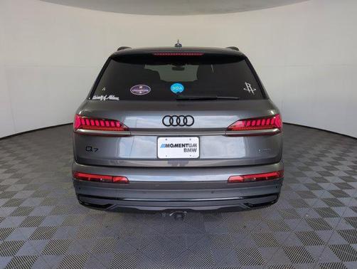 2021 Audi Q7 55 Prestige