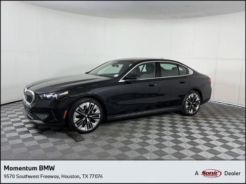 Black 2025 BMW 530 i