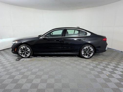 Black 2025 BMW 530 i