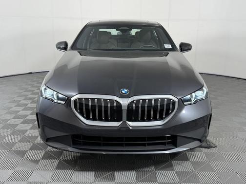 2025 BMW 530 i