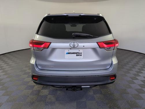 2017 Toyota Highlander SE