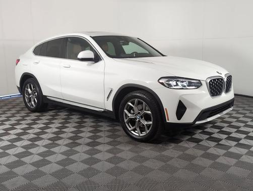 2023 BMW X4 xDrive30i