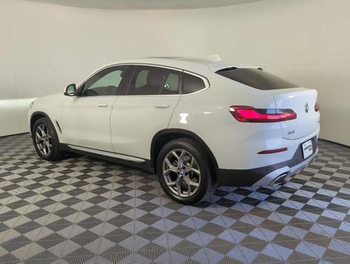 2023 BMW X4 xDrive30i