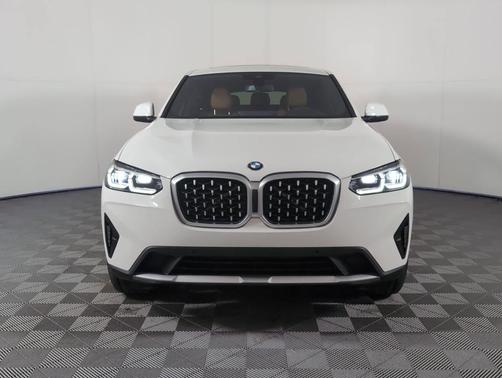 2023 BMW X4 xDrive30i