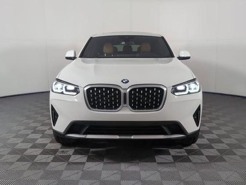 2023 BMW X4 xDrive30i