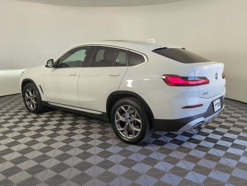 2023 BMW X4 xDrive30i