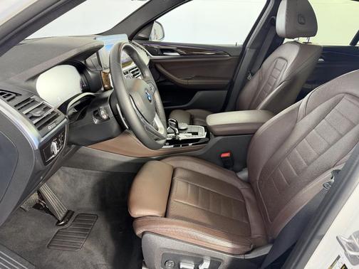 2023 BMW X4 xDrive30i