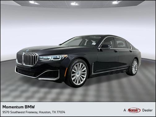 2022 BMW 740 i