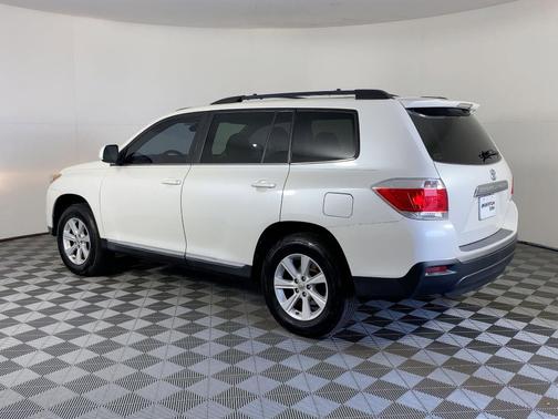 2013 Toyota Highlander Base Plus