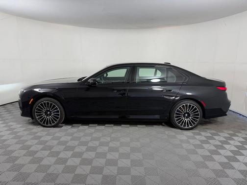 Black Sapphire Metallic 2026 BMW 750e xDrive