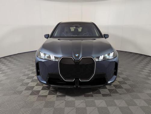 2026 BMW iX xDrive60