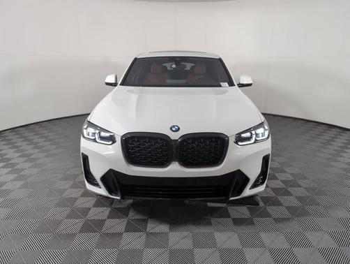 2025 BMW X4 xDrive30i