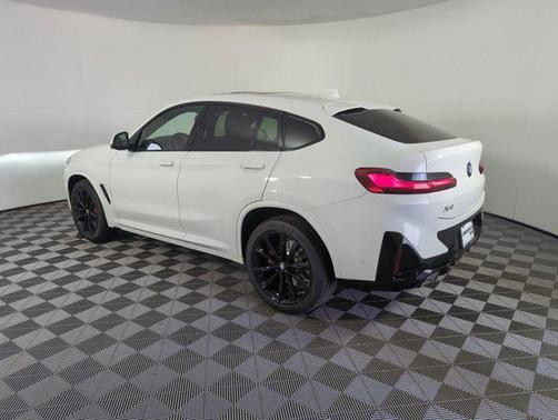 2025 BMW X4 xDrive30i