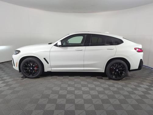 2025 BMW X4 xDrive30i