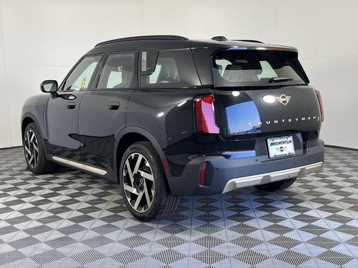 2025 MINI Countryman Base