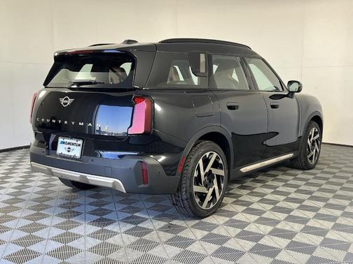 2025 MINI Countryman Base