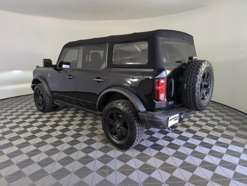 2022 Ford Bronco Black Diamond
