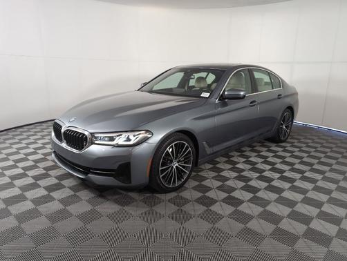 2022 BMW 530 i