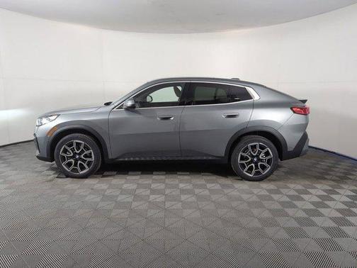 2025 BMW X2 xDrive28i