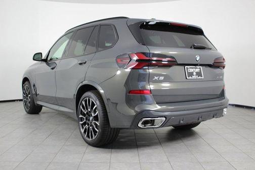 Gray Metallic 2026 BMW X5 xDrive40i