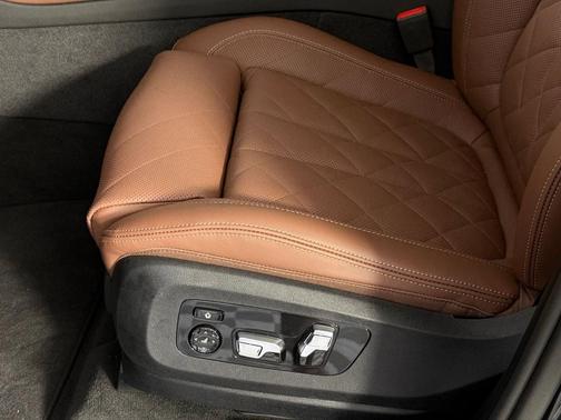 Gray Metallic 2026 BMW X5 xDrive40i