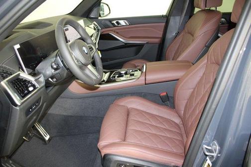 Gray Metallic 2026 BMW X5 xDrive40i