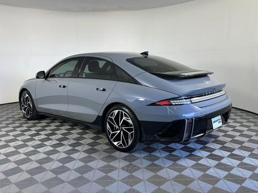 2024 Hyundai IONIQ 6 Limited